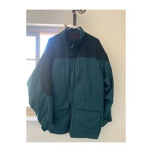 Two toned Sun Mountain Sports Windbreaker